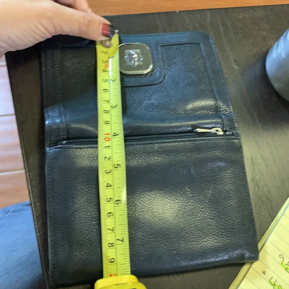 Longchamp black leather folding wallet‎